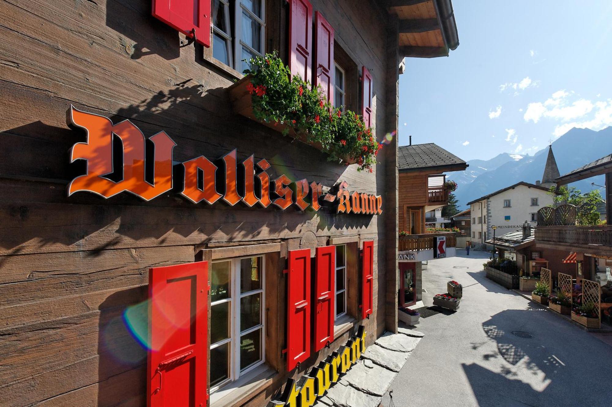 Hotel Walliserkanne Grachen Exterior photo
