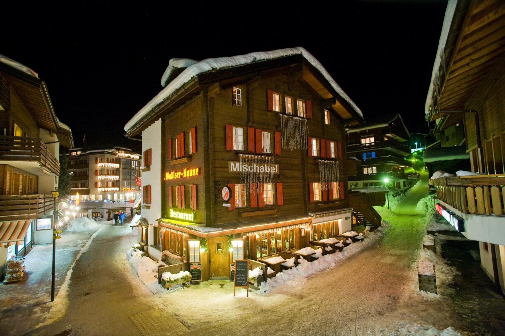 Hotel Walliserkanne Grachen Exterior photo