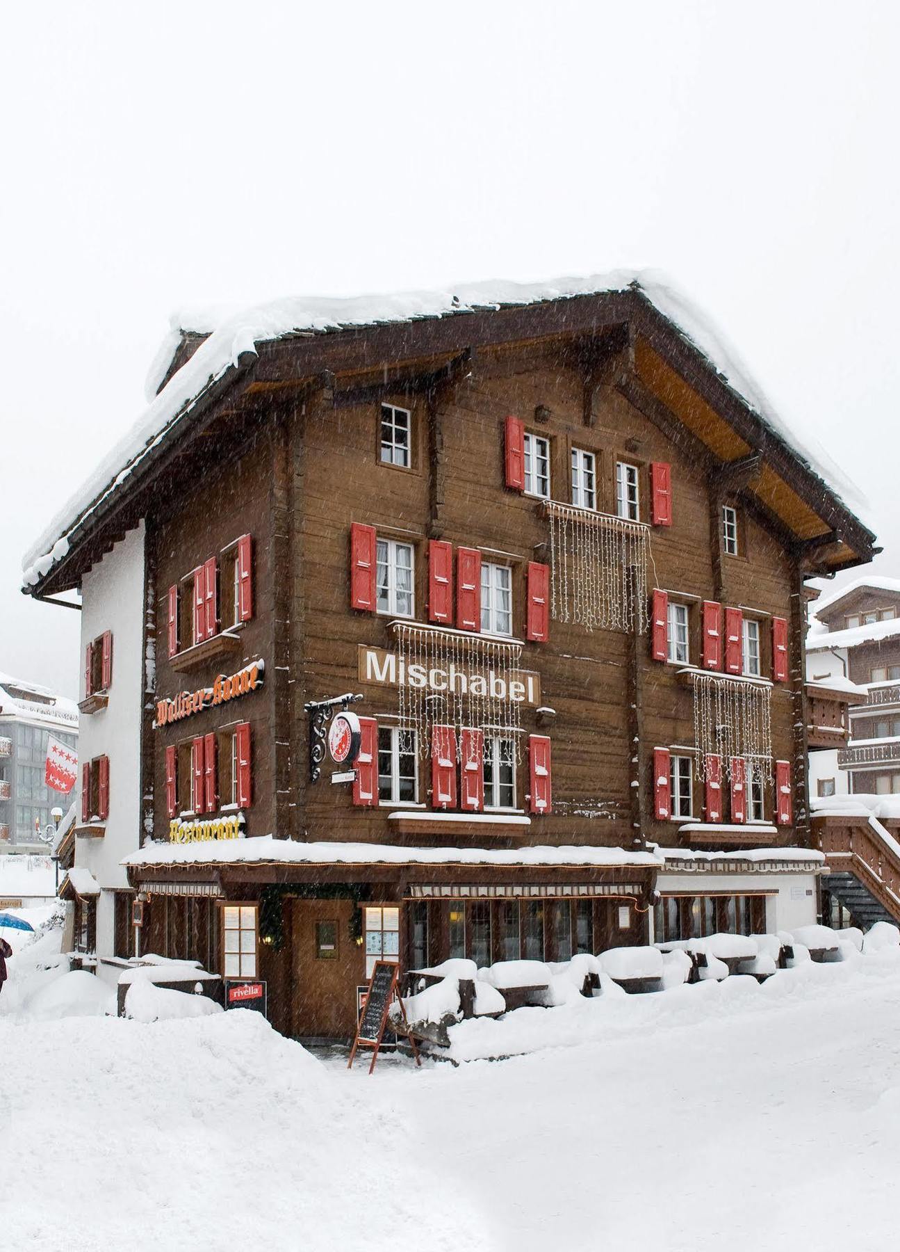 Hotel Walliserkanne Grachen Exterior photo